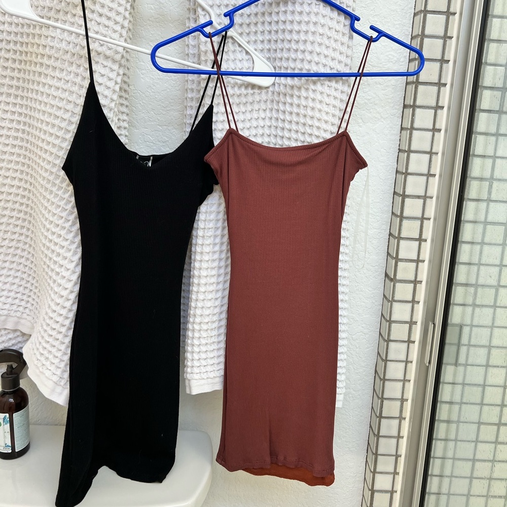 Black and brown mini ribbed Windsor dresses size xs